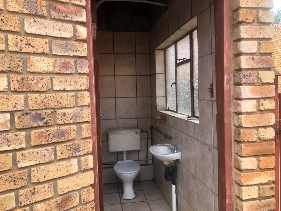 4 Bedroom Property for Sale in Amandasig Gauteng