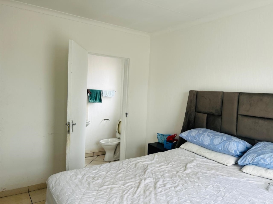 To Let 3 Bedroom Property for Rent in Birch Acres Gauteng