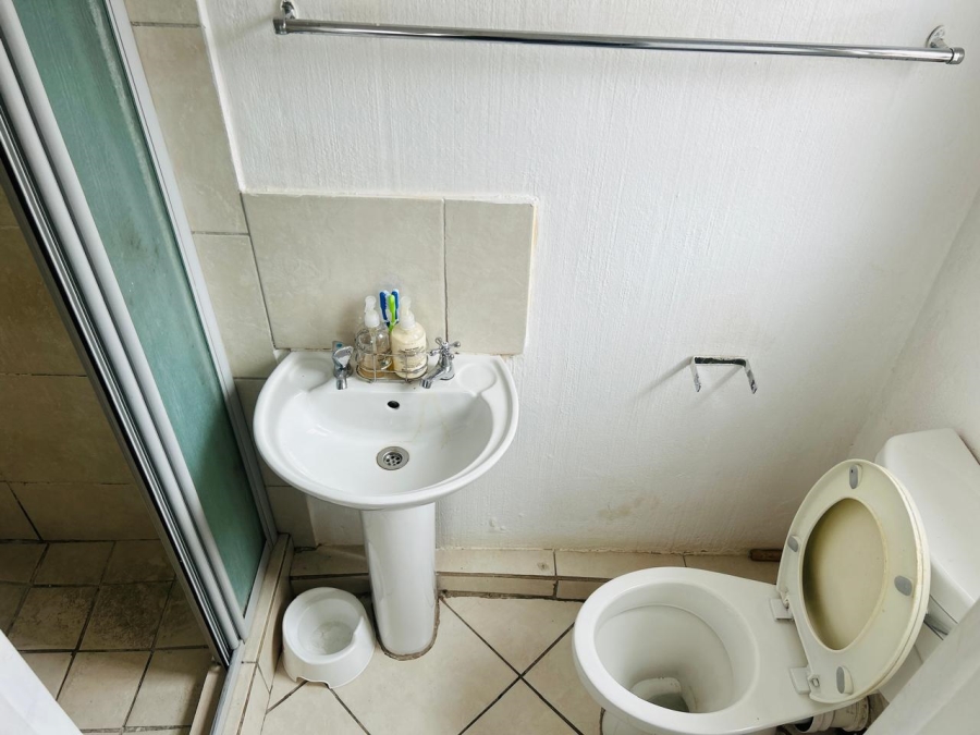 To Let 3 Bedroom Property for Rent in Birch Acres Gauteng
