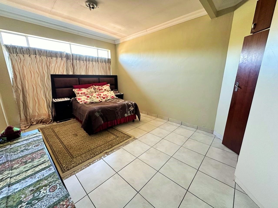 3 Bedroom Property for Sale in Eldoraigne Gauteng