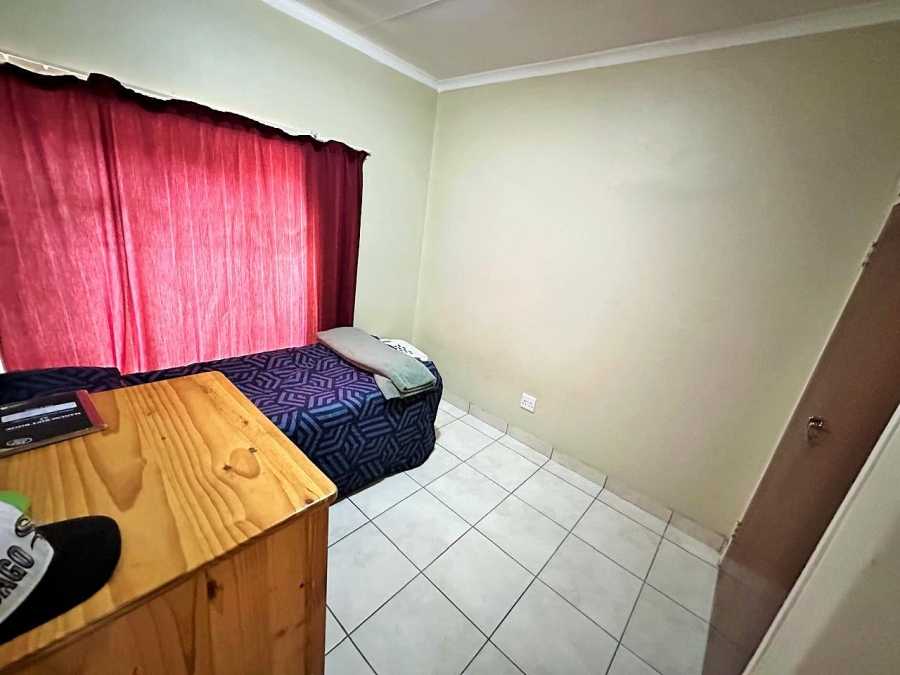 3 Bedroom Property for Sale in Eldoraigne Gauteng