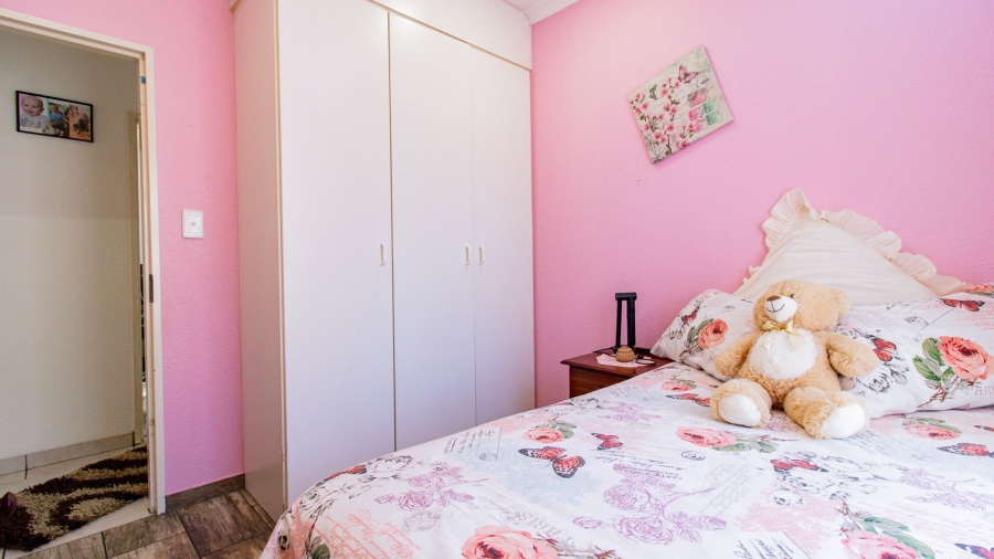 To Let 3 Bedroom Property for Rent in New Redruth Gauteng