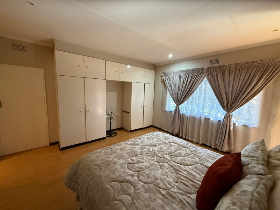 4 Bedroom Property for Sale in Constantia Kloof Gauteng