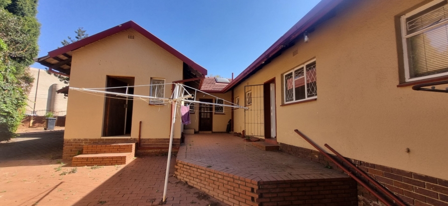4 Bedroom Property for Sale in Constantia Kloof Gauteng