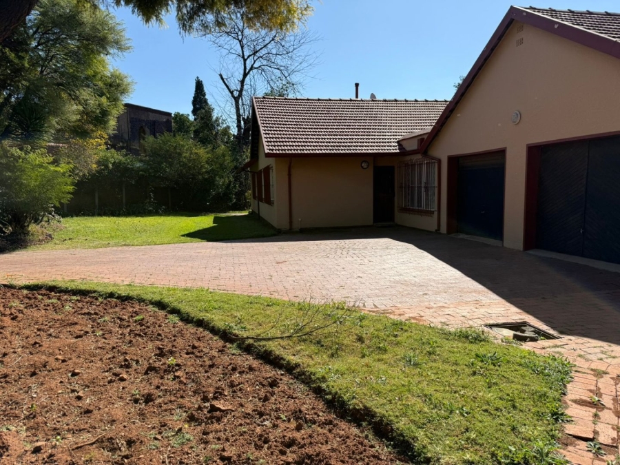 4 Bedroom Property for Sale in Constantia Kloof Gauteng