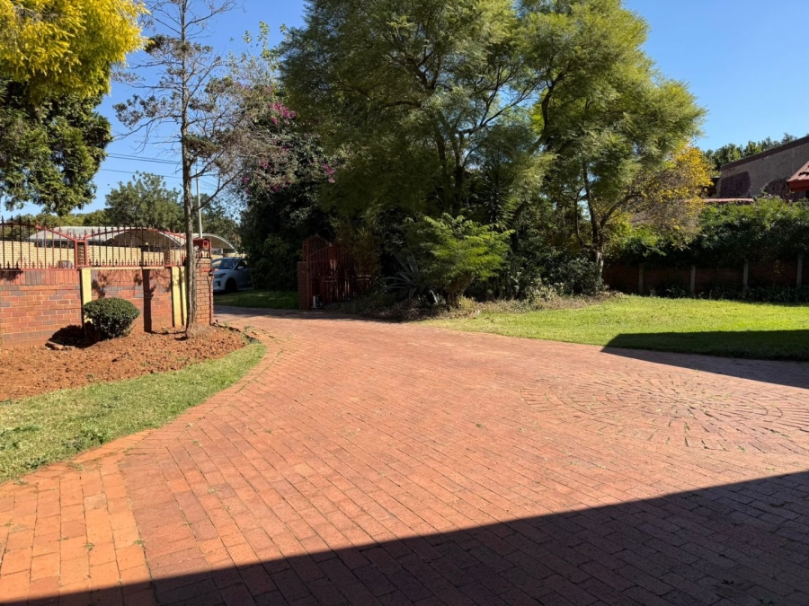4 Bedroom Property for Sale in Constantia Kloof Gauteng