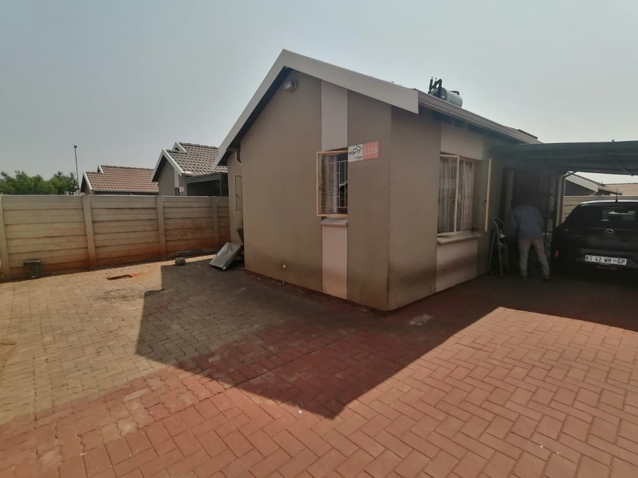 2 Bedroom Property for Sale in Sky City Gauteng