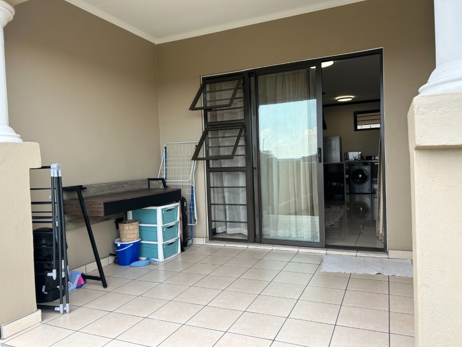 1 Bedroom Property for Sale in Blue Hills Gauteng