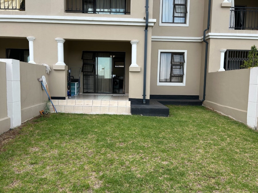 1 Bedroom Property for Sale in Blue Hills Gauteng