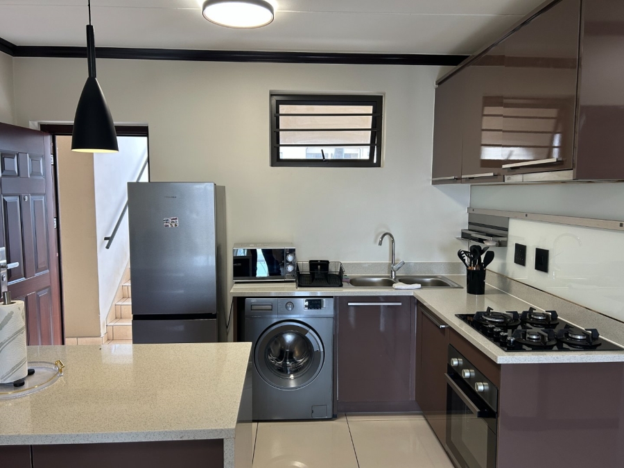 1 Bedroom Property for Sale in Blue Hills Gauteng