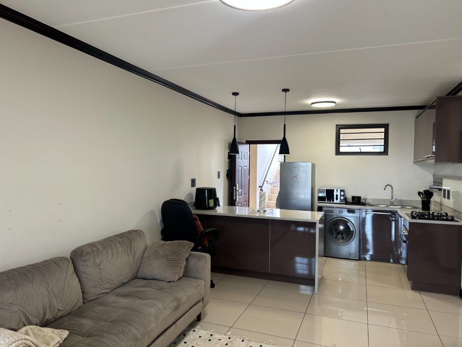 1 Bedroom Property for Sale in Blue Hills Gauteng