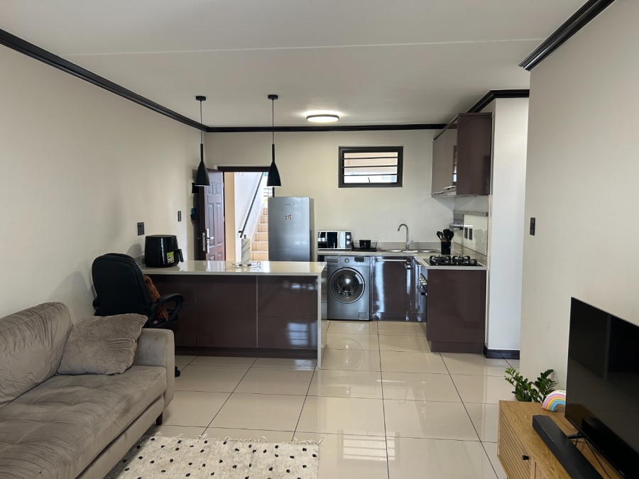 1 Bedroom Property for Sale in Blue Hills Gauteng