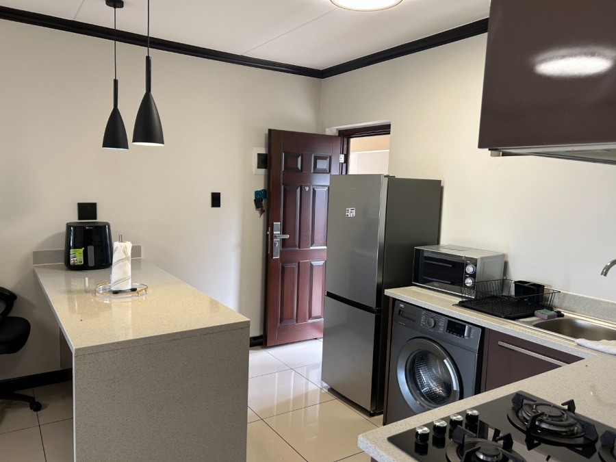 1 Bedroom Property for Sale in Blue Hills Gauteng
