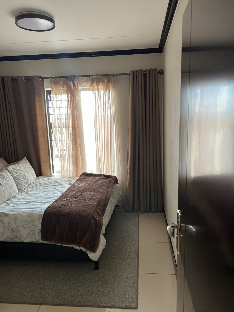 1 Bedroom Property for Sale in Blue Hills Gauteng
