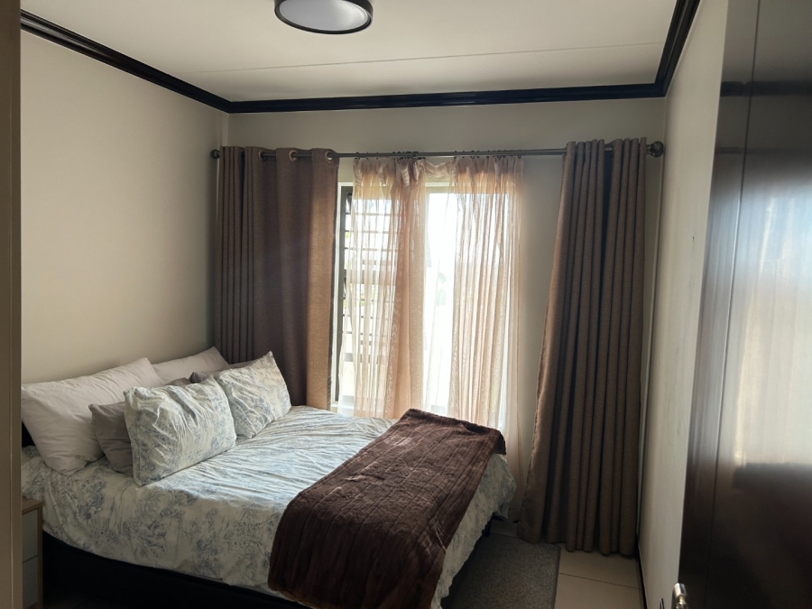 1 Bedroom Property for Sale in Blue Hills Gauteng