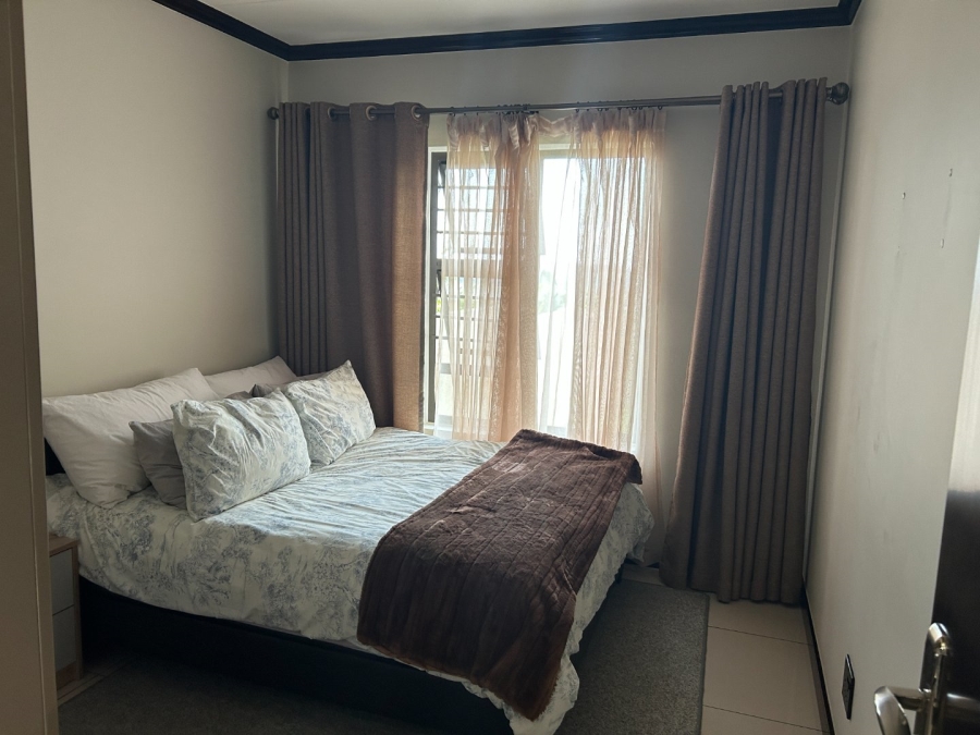 1 Bedroom Property for Sale in Blue Hills Gauteng