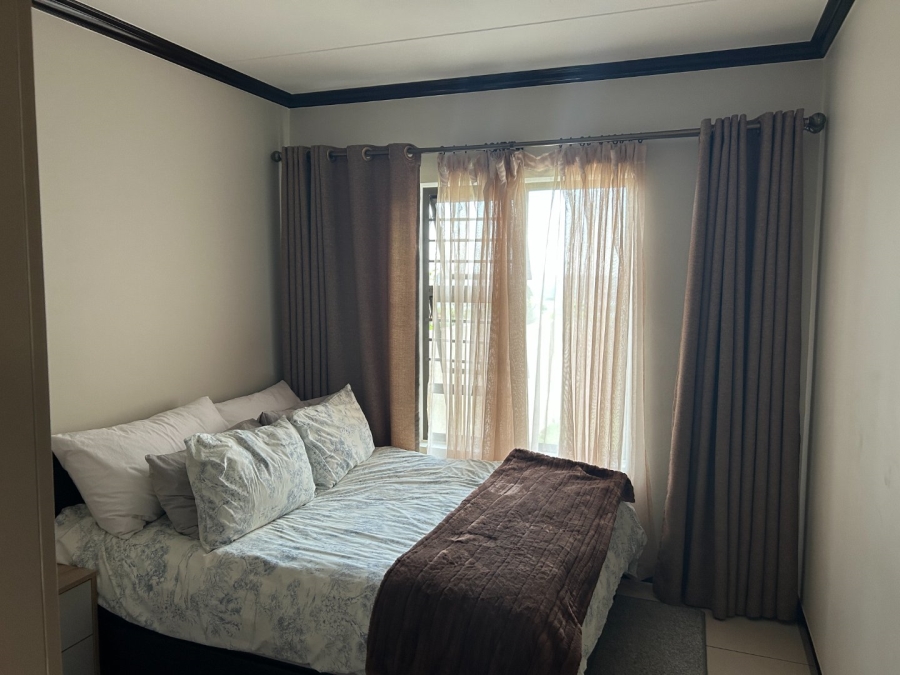 1 Bedroom Property for Sale in Blue Hills Gauteng