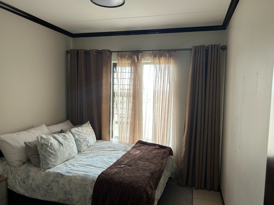 1 Bedroom Property for Sale in Blue Hills Gauteng