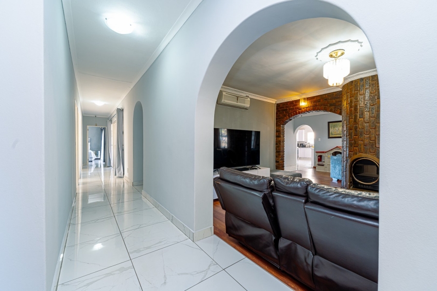 3 Bedroom Property for Sale in Fleurhof Gauteng