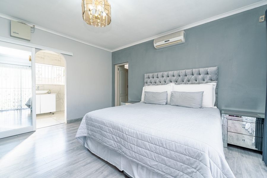 3 Bedroom Property for Sale in Fleurhof Gauteng