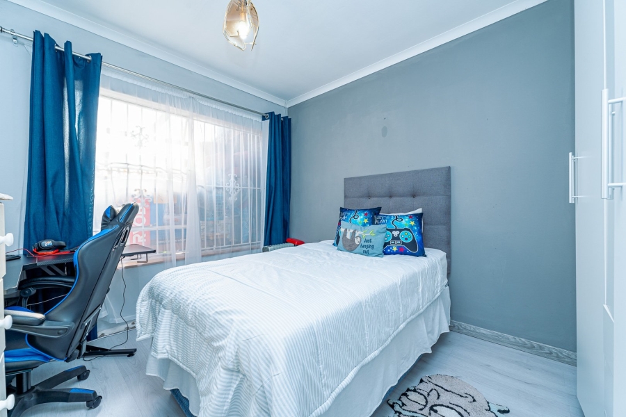 3 Bedroom Property for Sale in Fleurhof Gauteng