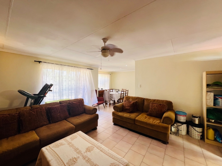 3 Bedroom Property for Sale in Garsfontein Gauteng