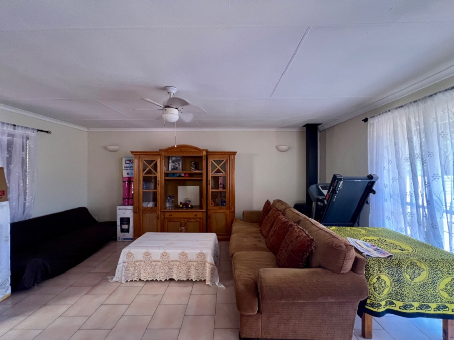 3 Bedroom Property for Sale in Garsfontein Gauteng
