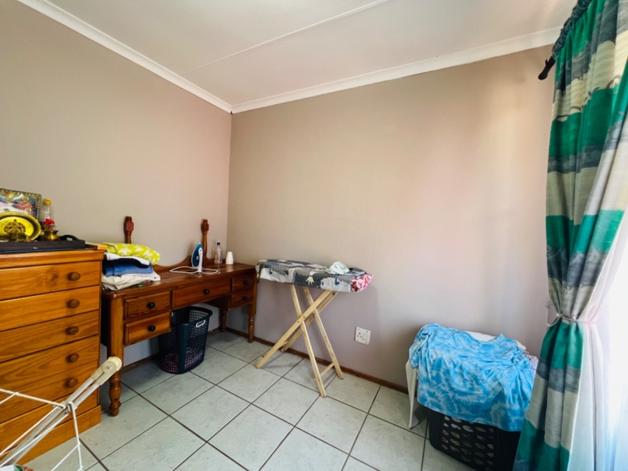 3 Bedroom Property for Sale in Garsfontein Gauteng