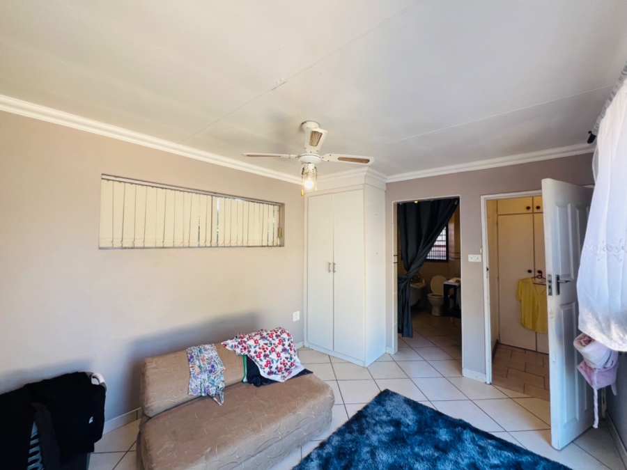 3 Bedroom Property for Sale in Garsfontein Gauteng