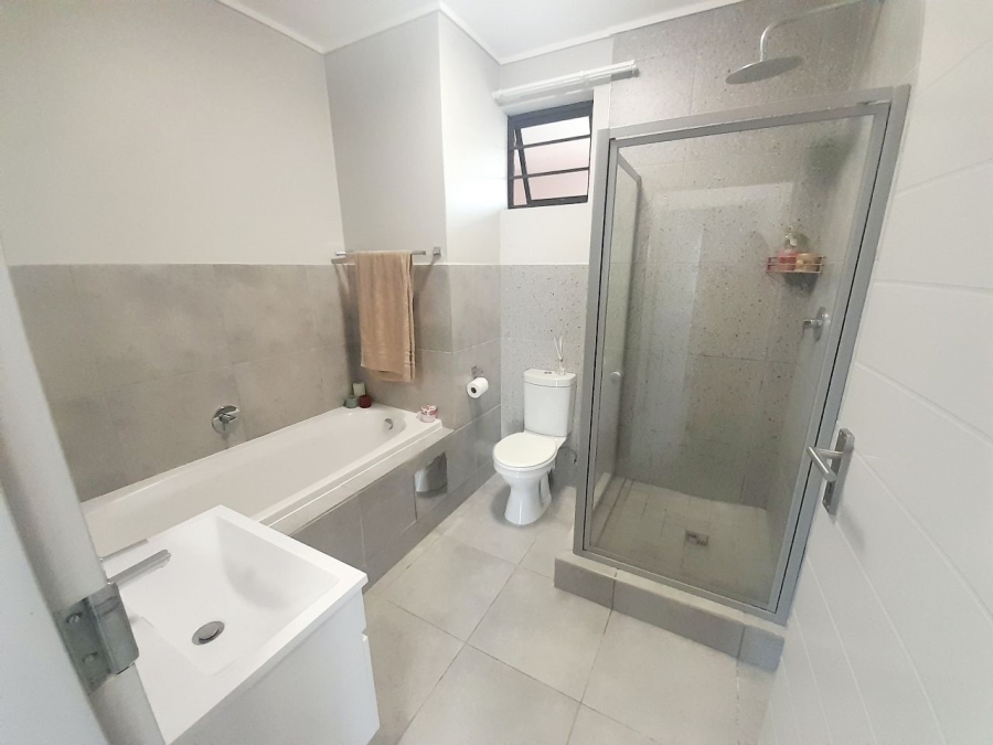 2 Bedroom Property for Sale in Amberfield Gauteng