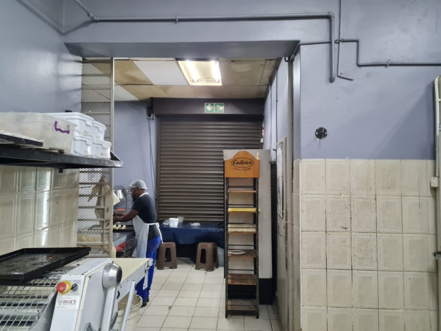 To Let Commercial Property for Rent in Lenasia Ext 1 Gauteng