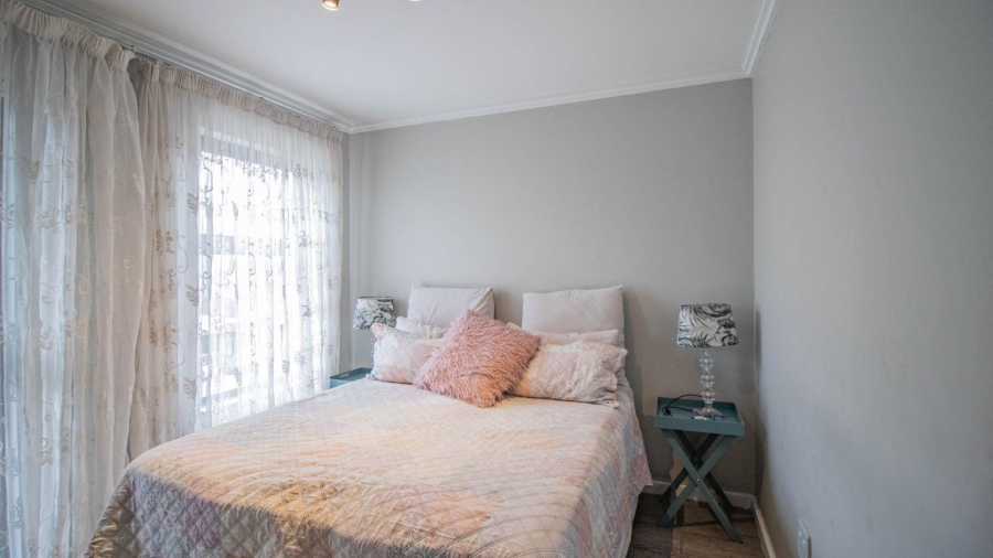 3 Bedroom Property for Sale in Sebenza Gauteng