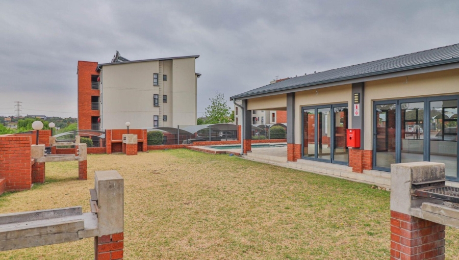 3 Bedroom Property for Sale in Sebenza Gauteng