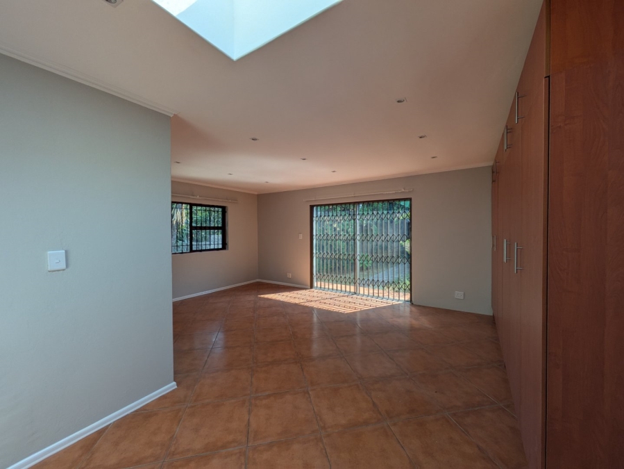 To Let 5 Bedroom Property for Rent in Weltevreden Park Gauteng