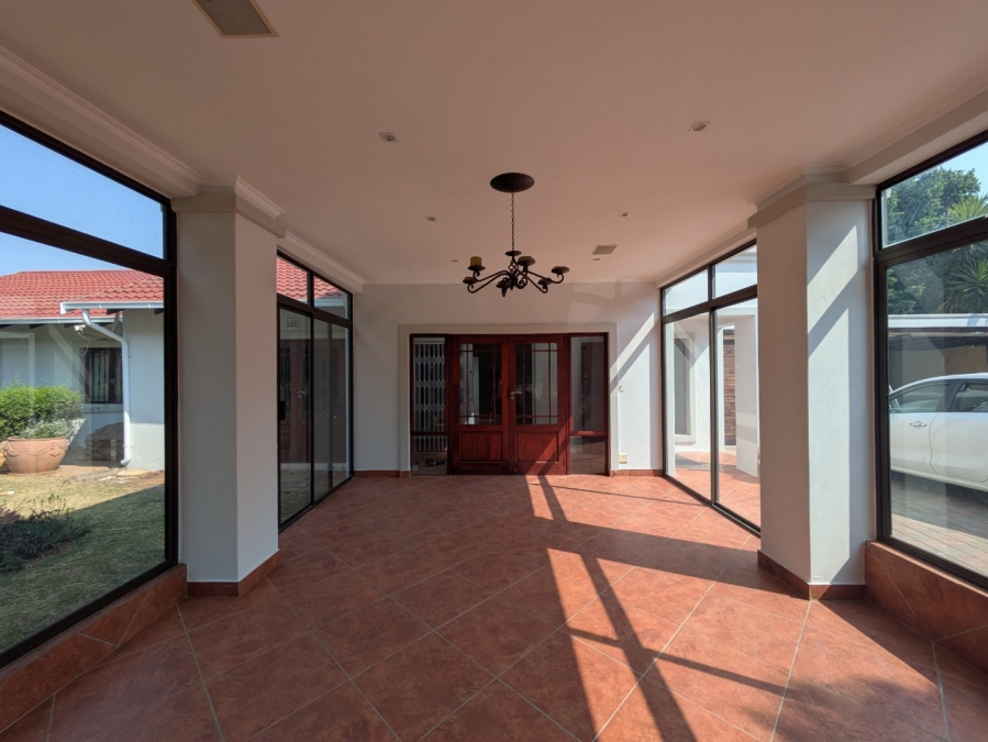 To Let 5 Bedroom Property for Rent in Weltevreden Park Gauteng