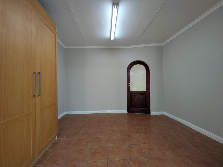 To Let 5 Bedroom Property for Rent in Weltevreden Park Gauteng