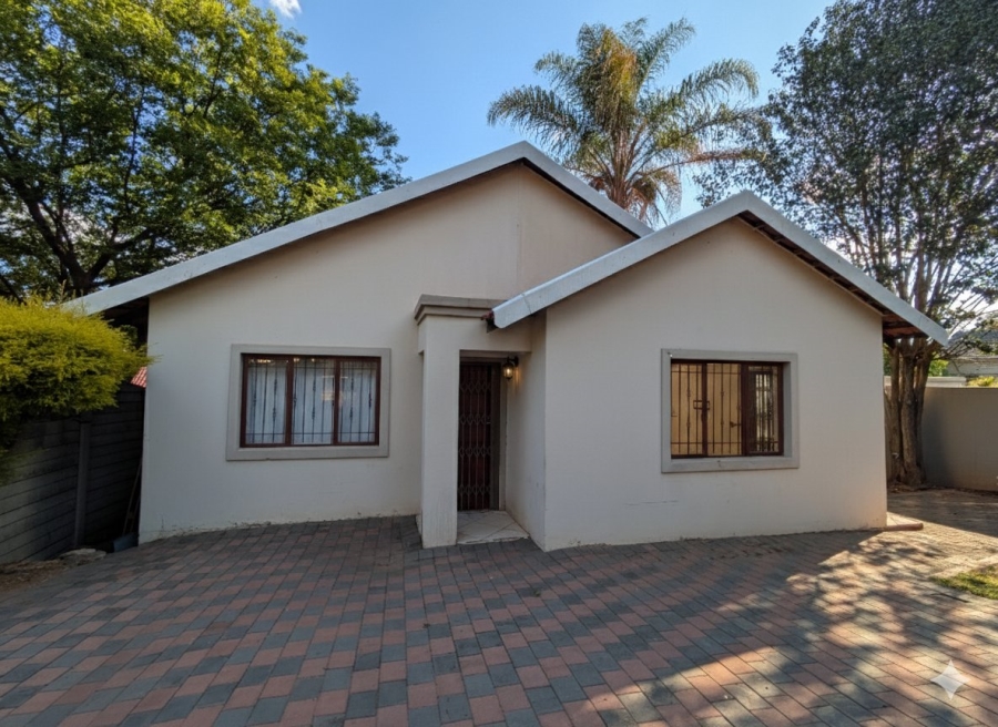 3 Bedroom Property for Sale in Weltevreden Park Gauteng