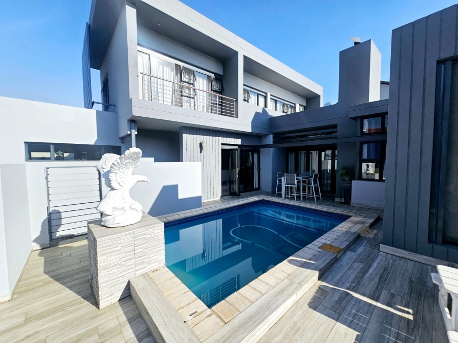 To Let 4 Bedroom Property for Rent in Midstream Estate Gauteng
