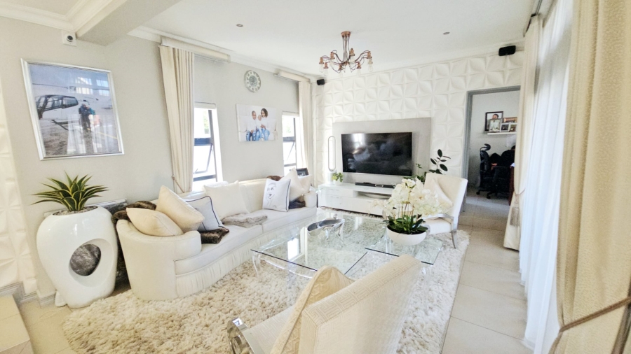 To Let 4 Bedroom Property for Rent in Midstream Estate Gauteng