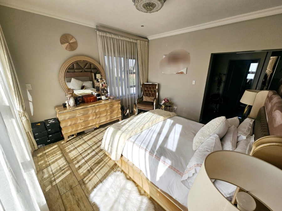 To Let 4 Bedroom Property for Rent in Midstream Estate Gauteng