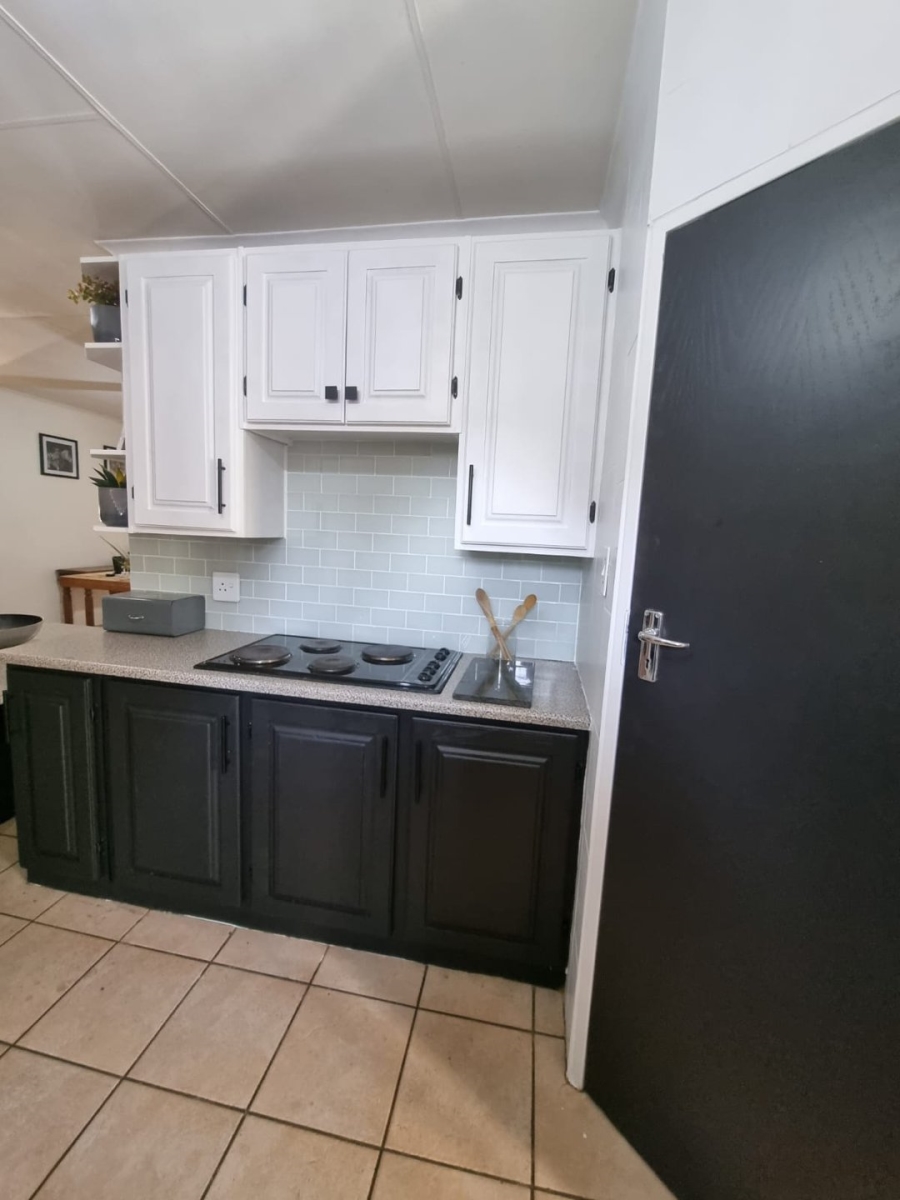 5 Bedroom Property for Sale in Eldoraigne Gauteng