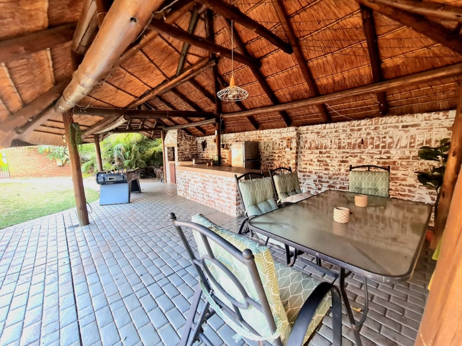 5 Bedroom Property for Sale in Eldoraigne Gauteng