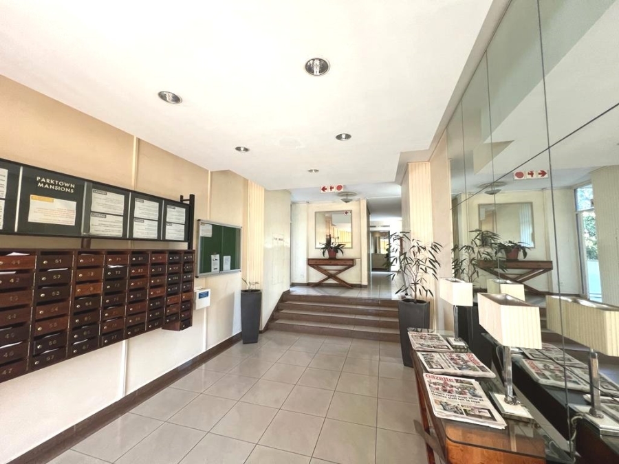 2 Bedroom Property for Sale in Parktown Gauteng
