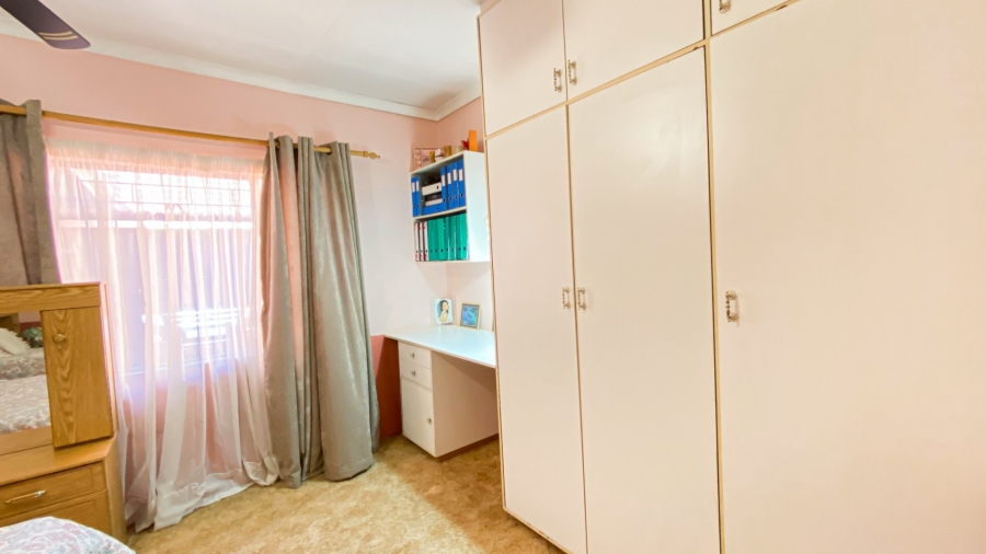 7 Bedroom Property for Sale in Ninapark Gauteng