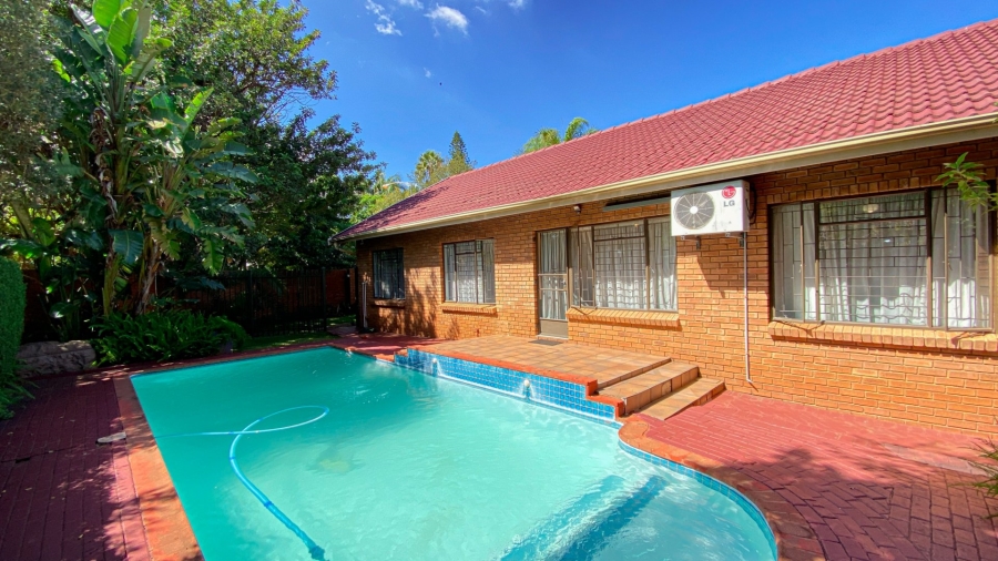 7 Bedroom Property for Sale in Ninapark Gauteng