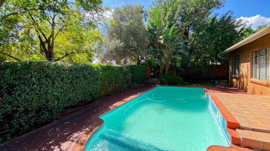 7 Bedroom Property for Sale in Ninapark Gauteng