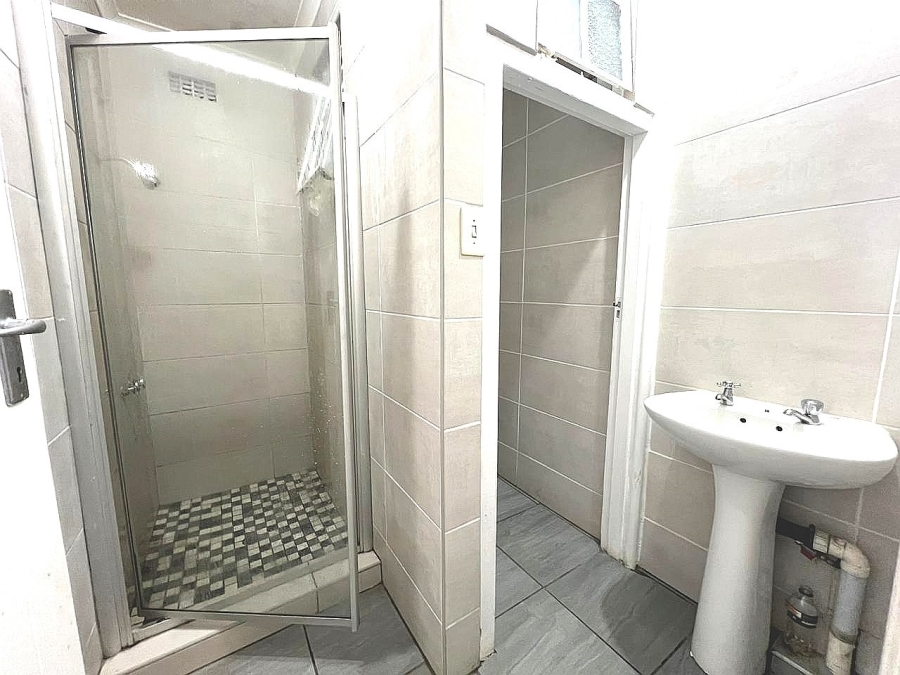 13 Bedroom Property for Sale in Brixton Gauteng