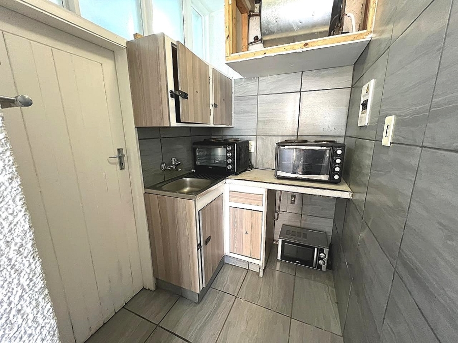 13 Bedroom Property for Sale in Brixton Gauteng