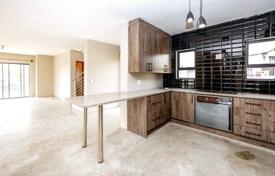 To Let 3 Bedroom Property for Rent in Copperleaf Estate Gauteng
