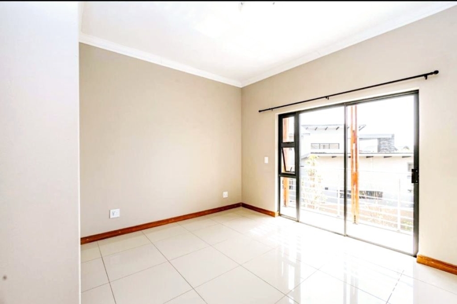 To Let 3 Bedroom Property for Rent in Copperleaf Estate Gauteng